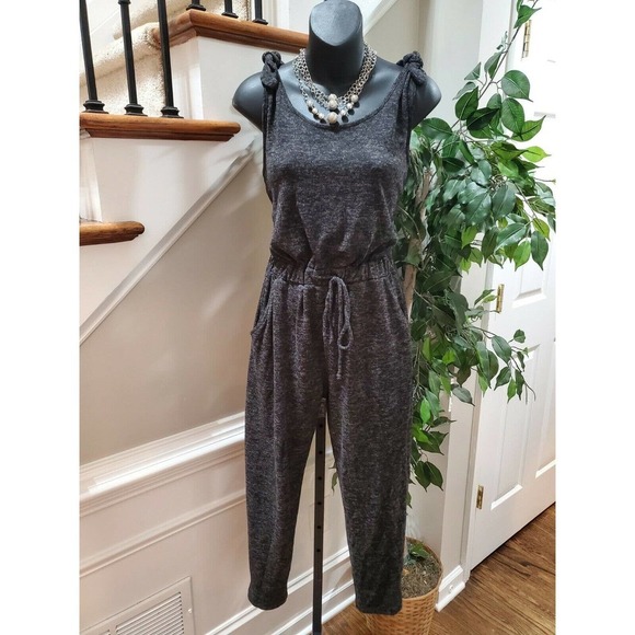 C Women's Solid Gray Polyester Round Neck Sleeveless Casual Jumsuits Size Small - Picture 12 of 16